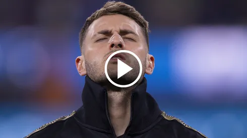 El Bebote extendió su mala racha con el seleccionado nacional y ya acumula 900' minutos sin anotar un gol con la playera del Tri.