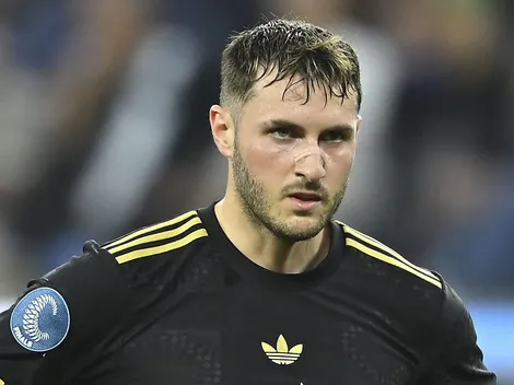 Periodista americanista quiso ensuciar a Santi Giménez y le salió mal