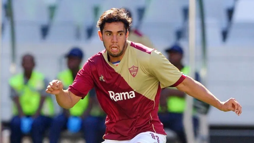 Diego Franco, ex Cruz Azul, con la playera del Stellenbosch de Sudáfrica. (@diegofranco92)
