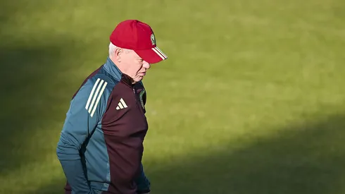 El canterano de Cruz Azul vive una mala racha y el seleccionador nacional le mandó consejos para romper con su sequía.