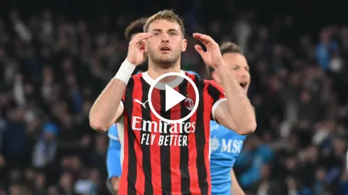 Fatídico presente para Santiago Giménez a nivel clubes y selección.