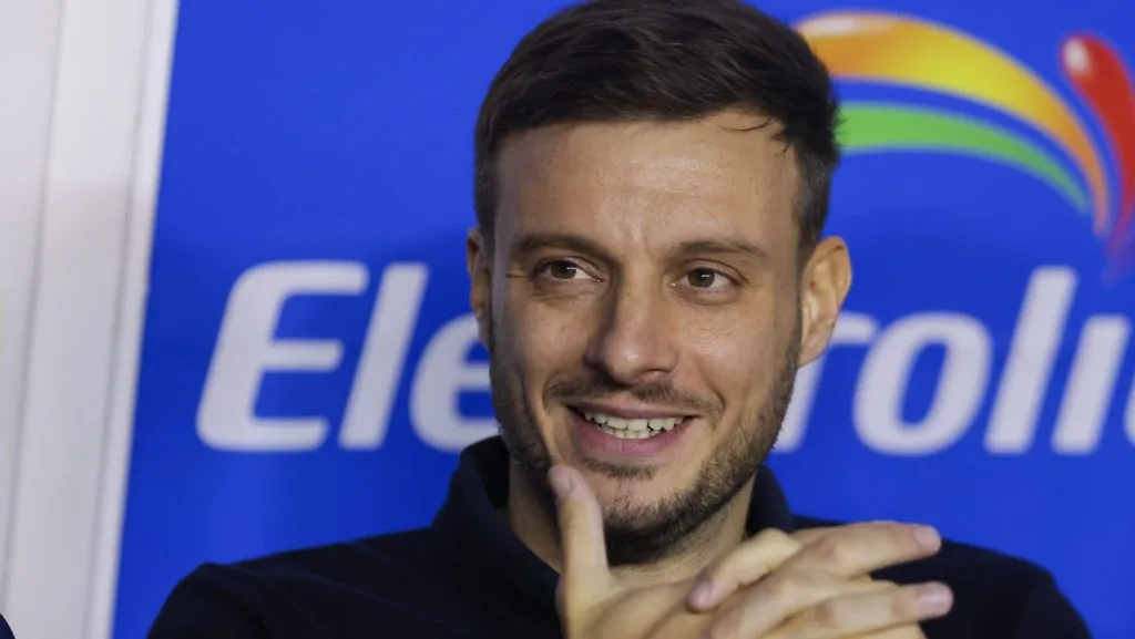 Martín Anselmi, DT de Porto, mandó un curioso mensaje ya utilizado con Cruz Azul.