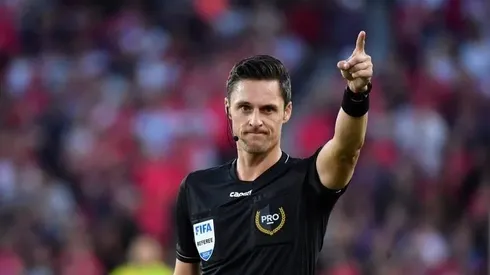 La curiosidad de Joe Dickerson, árbitro del América vs. Cruz Azul