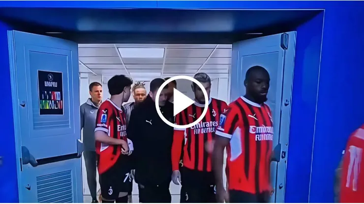 El reclamo en el Milan tras el penal fallado por Santi Giménez
