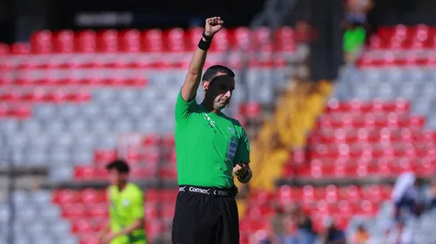 Desde la competición oficial ya habrían designado al silbante que impartirá justicia en el Clásico Joven del Clausura 2025.