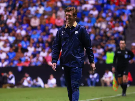 Auxiliar de Pumas se rinde ante Kevin Mier