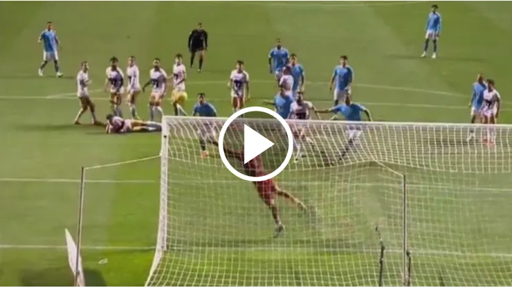 El golazo de Andrés Montaño para Cruz Azul ante Pumas.