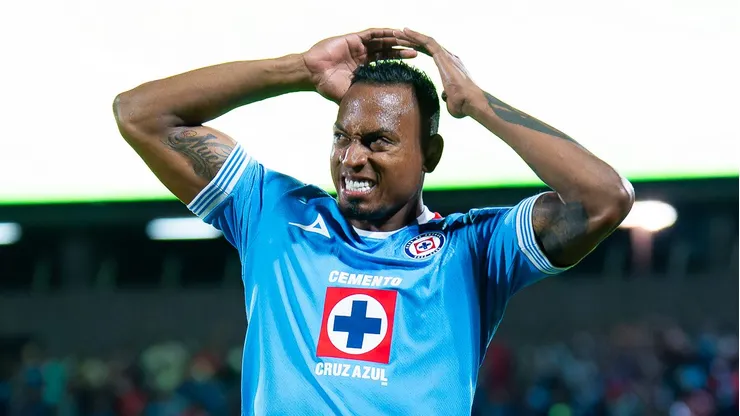 Cruz Azul baja sus cotizaciones en medio del Clausura 2025.