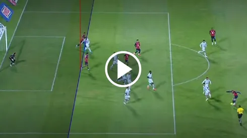 El VAR decretó que había fuera de juego de Sepúlveda y no penal para Cruz Azul.