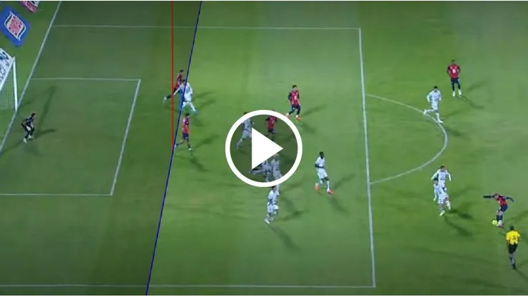 El VAR decretó que había fuera de juego de Sepúlveda y no penal para Cruz Azul.
