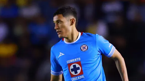 Chiquete Orozco emocionó a la afición de Cruz Azul.