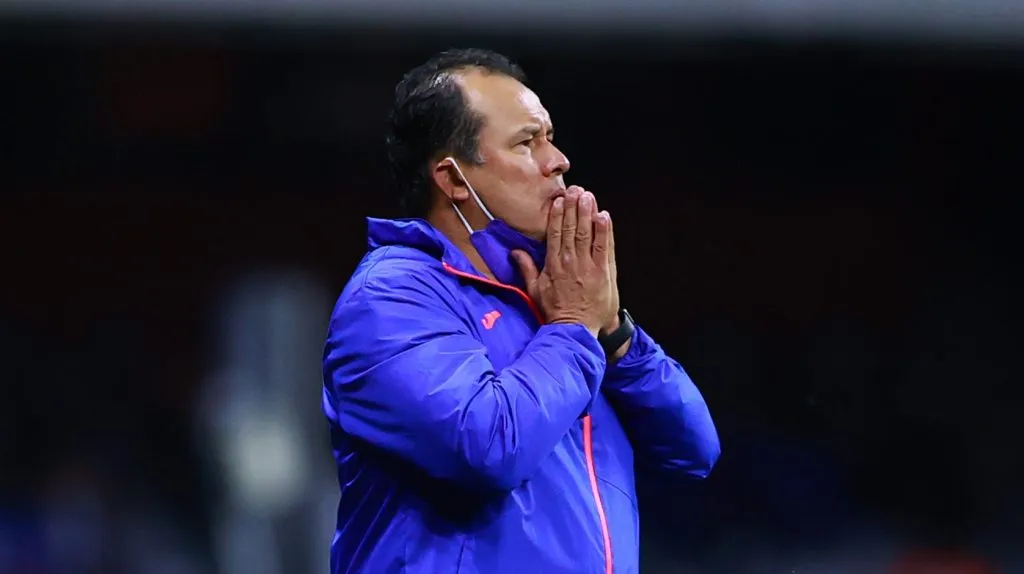 Juan Reynoso fue el último DT campeón con Cruz Azul.