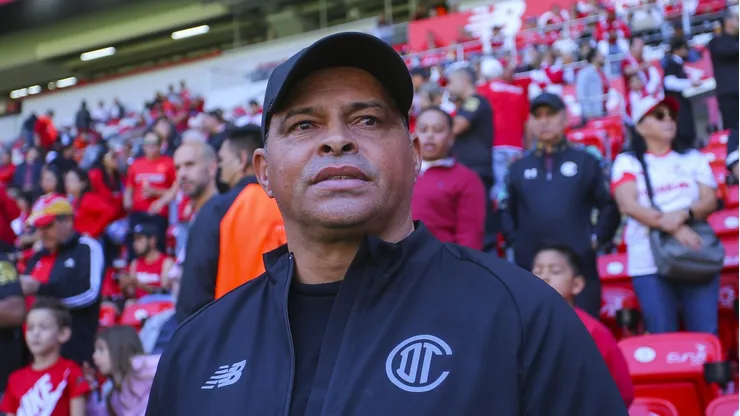 Carlos María Morales compartió vestidor con Vicente Sánchez en Toluca.