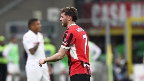 Revelan qué sería del futuro de Santi Giménez en Milan.