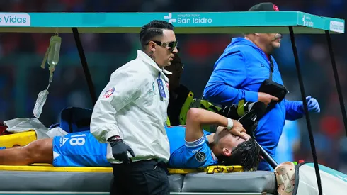 La salida de Luka Romero en ambulancia preocupó a todo Cruz Azul.