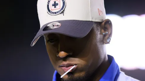 El defensor colombiano privatizó sus redes sociales después de conocerse el accidente en el que se vio involucrado.