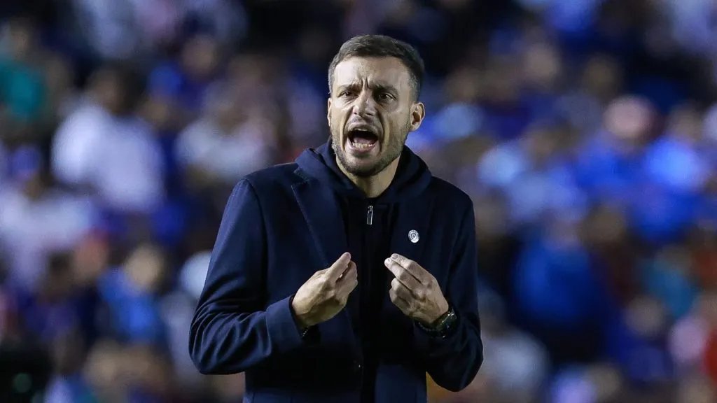 Martín Anselmi suma nuevos conflictos a su gestión en Porto.