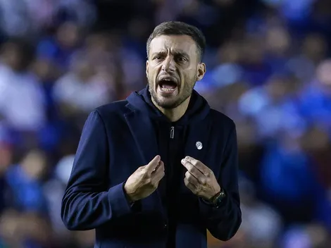 Problemas para Anselmi: afición de Porto protestó en el club