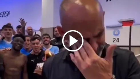 El ex entrenador de los cementeros se quebró en el vestidor de su equipo tras una sorpresa.