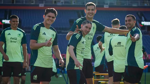 Desde Europa podrían llegar dos mexicanos de peso a Cruz Azul.