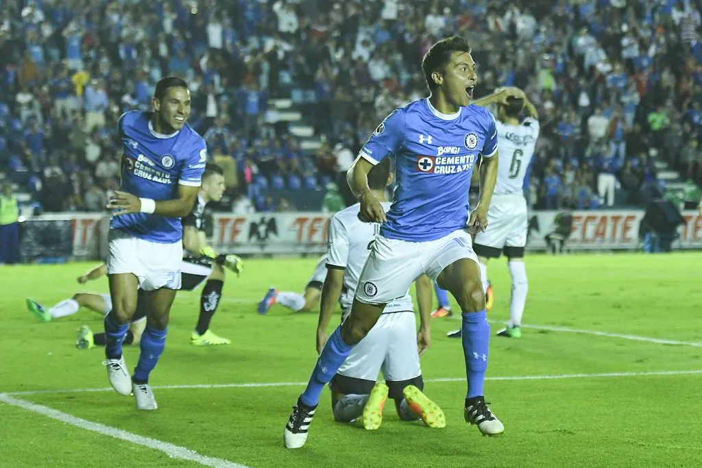 Rosario Cota, en festejo de gol contra Querétaro en 2016. (Imago 7)
