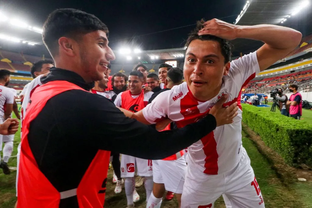 Rosario Cota, en festejo de gol con Mineros. (Imago 7)