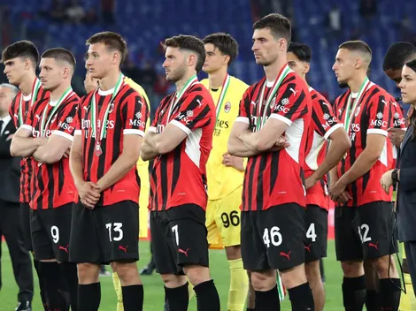 Santiago Giménez tendrá nuevo DT tras fracaso del Milan