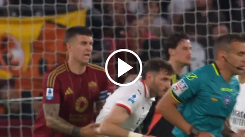 El canterano de Cruz Azul volvió a la titularidad con los rossoneri pero se hizo expulsar al minuto 21 de la primera parte.