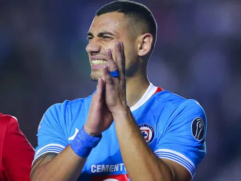 Giakoumakis se aleja de Cruz Azul: ¿Europa o la MLS?