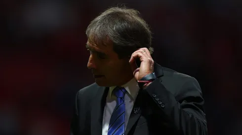 Los cementeros ya quieren cerrar a su nuevo entrenador tras filtrarse la salida de Vicente Sánchez.