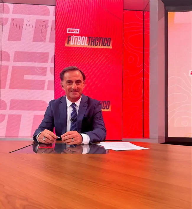 Diego Latorre anunció que será entrenador y confirmó su primer equipo (@dflatorre)