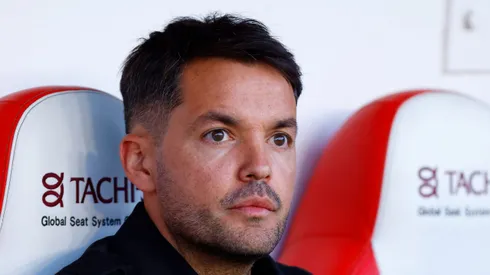 Nicolás Larcamón aún tiene contrato con Necaxa.