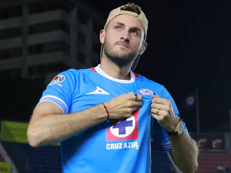 Tierno mensaje de Santi Giménez a Cruz Azul: "Siempre en mi corazón"