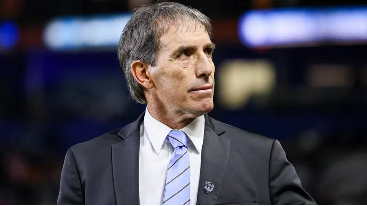 Las razones que llevaron a Cruz Azul a descargar a Guillermo Almada