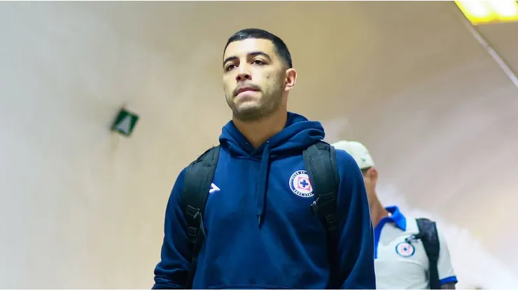 La peor noticia sobre el futuro de Erik Lira en Cruz Azul