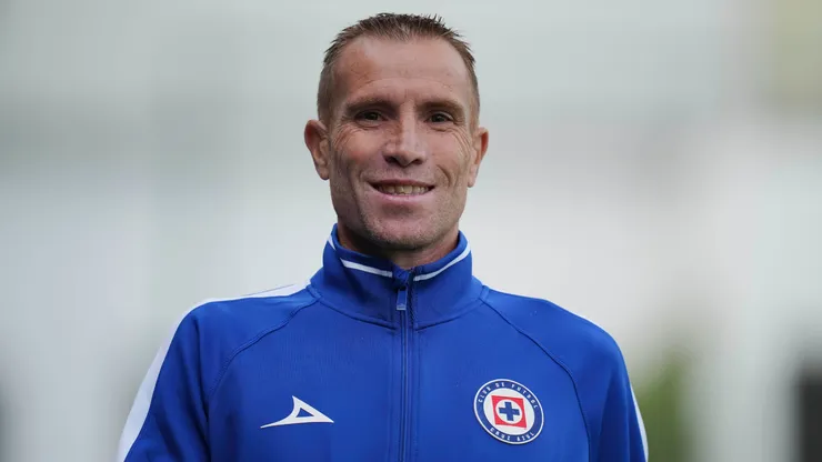Sonríe Diego Testas, quien sumó a una gran jugadora a su plantilla celeste.