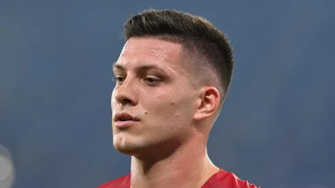 El delantero serbio es uno de los objetivos de La Máquina para este mercado de transferencias.