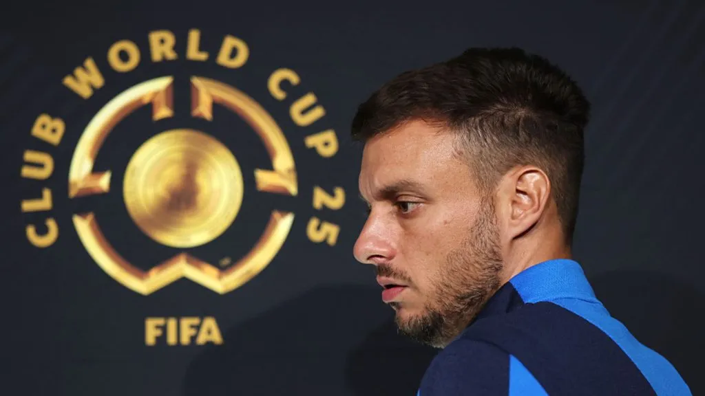 El argentino aparece en el ojo del huracán en Portugal.