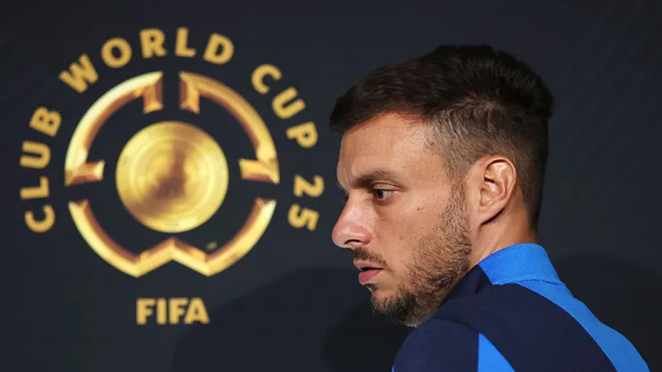 El argentino aparece en el ojo del huracán en Portugal.