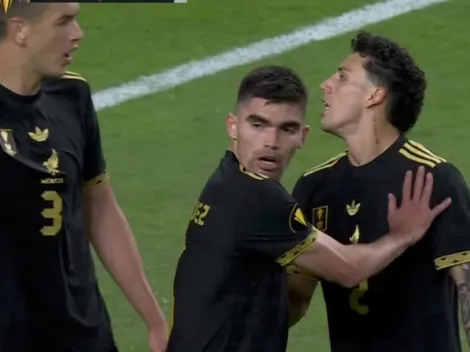 El tenso cruce de Jorge Sánchez y César Montes ante Costa Rica