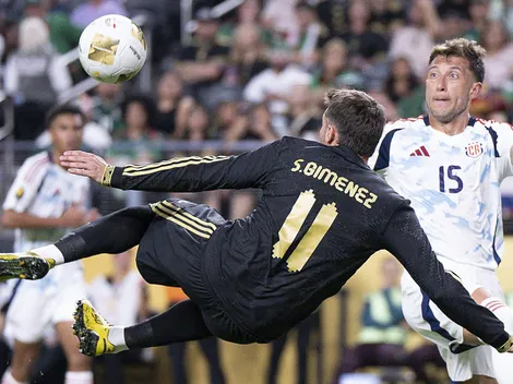 Giménez explota contra el juez que le anuló el gol en Copa Oro