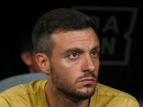 Anselmi dejó dudas sobre su futuro tras nuevo fracaso con Porto