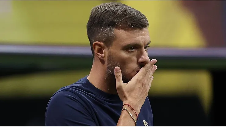 Martín Anselmi podría regresar a la Liga MX si es despedido