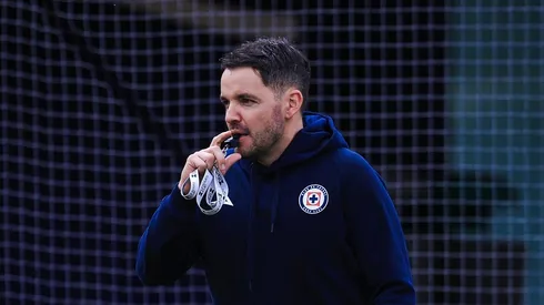 Nicolás Larcamón se estrenará en el banquillo de Cruz Azul en el amistoso frente a Mineros.