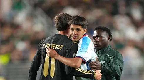 El delantero surgido de Cruz Azul fue protagonista de un emotivo gesto.