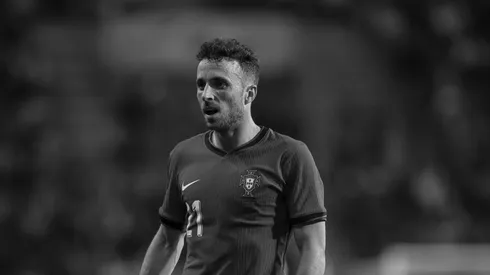 El defensor colombiano fue el único integrante del plantel cementero que se pronunció ante la trágica noticia.