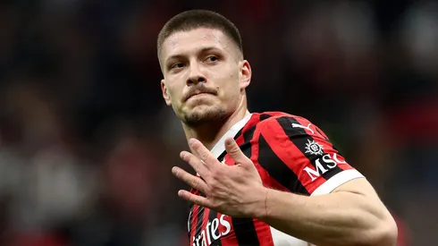 Los cementeros ya tendrían arreglada la llegada de José Paradela y buscan las salidas de Giakoumakis y el Toro Fernández.