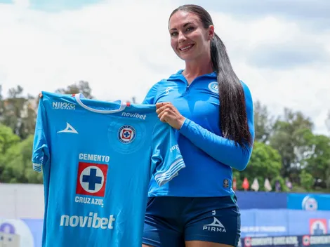 Afición enloquece con el fichaje de Leighanne Robe en Cruz Azul femenil
