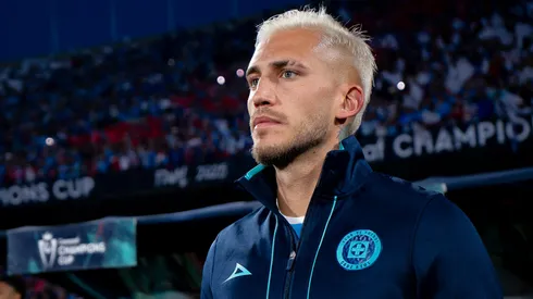 El defensor argentino aseguró que los cementeros pelearán por todos los títulos esta temporada.