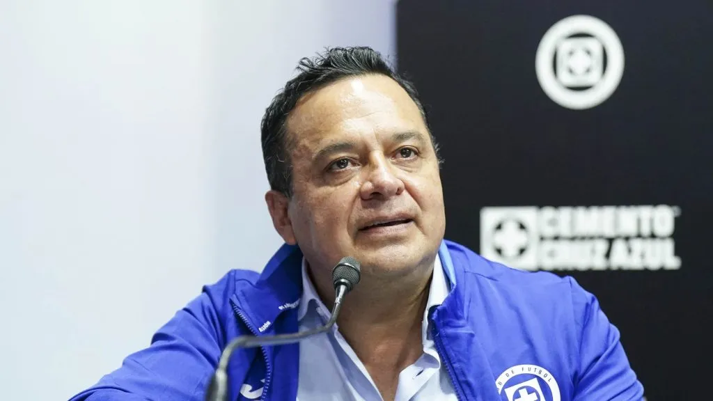 Víctor Velázquez dio un paso clave en la búsqueda del estadio propio para Cruz Azul.